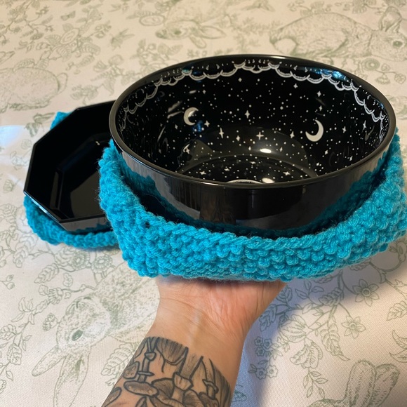 Handmade Bowl Cozy Set of 2 (Small & Large) - Picture 4 of 4